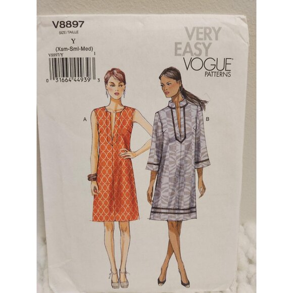 Vogue V8897 Sewing Pattern | Very Easy Loose Fit Pullover Dress - Picture 3 of 10